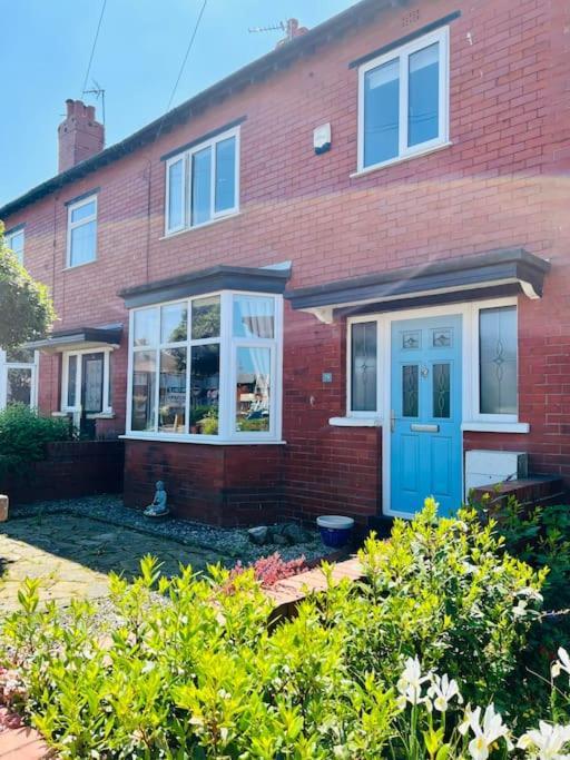 Lovely, Sunny House, By The Beach & Centre! Lytham St Annes Exterior photo