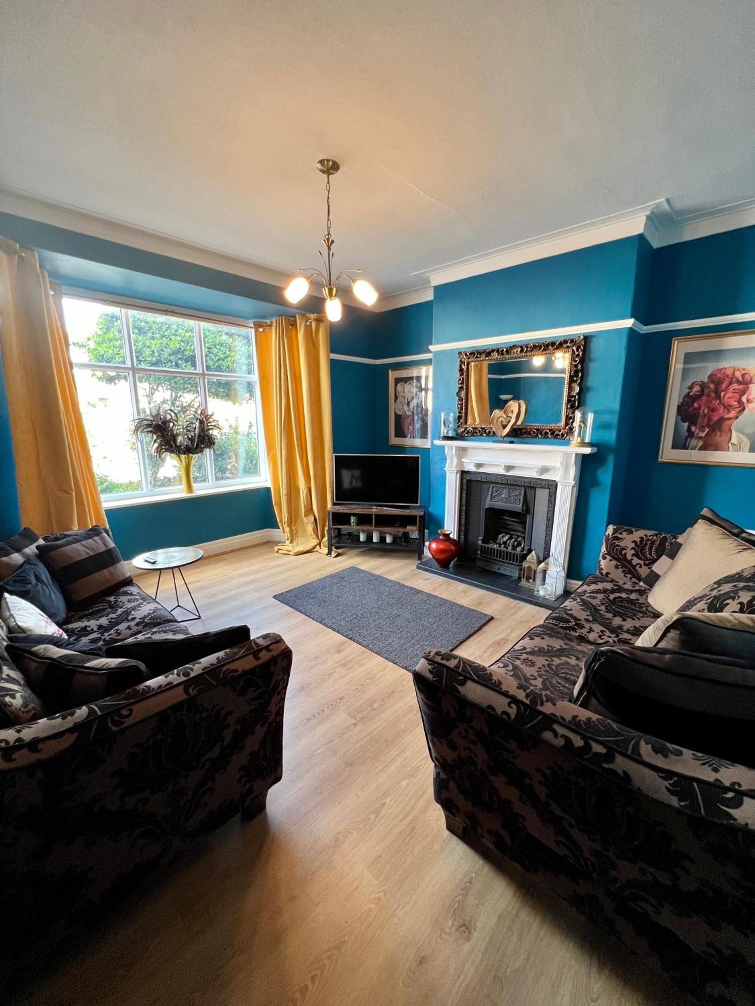 Lovely, Sunny House, By The Beach & Centre! Lytham St Annes Exterior photo